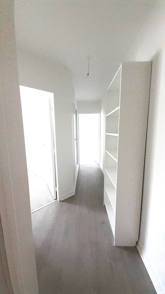 appartement T3 avec balcon, ascenseur dans residence de service sénior