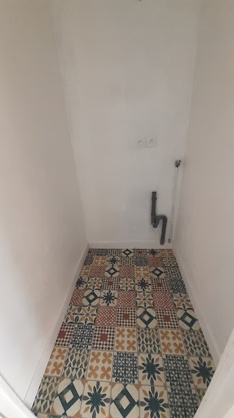 Brest centre appartement T4 avec garage, dalle béton, cave, chauffage individuel