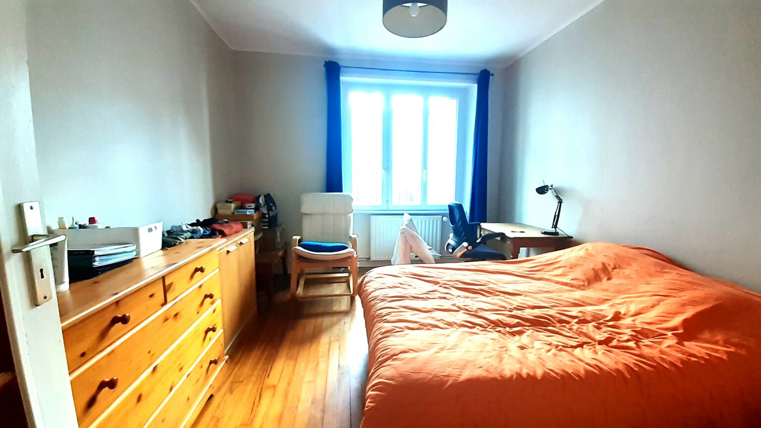 Appartement 3 chambres triangle d'or cours d'ajot, dalle béton