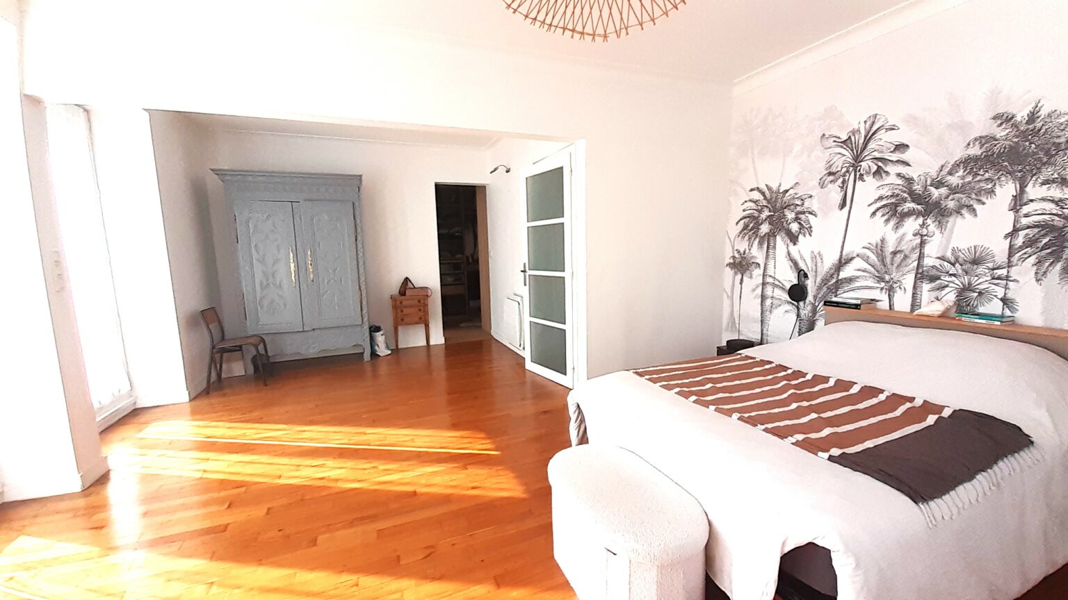 maison T8, 6 chambres,4 salles de bains, garage, buanderie,brest, quartier saint marc le bot, rénovée
