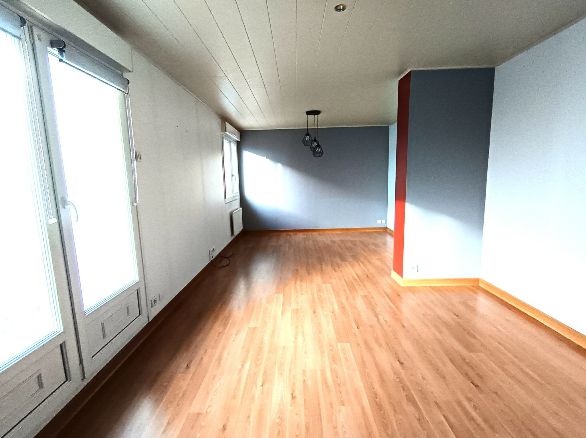 appartement 75 m² dourjacq 2 chambres, balcon, loggia