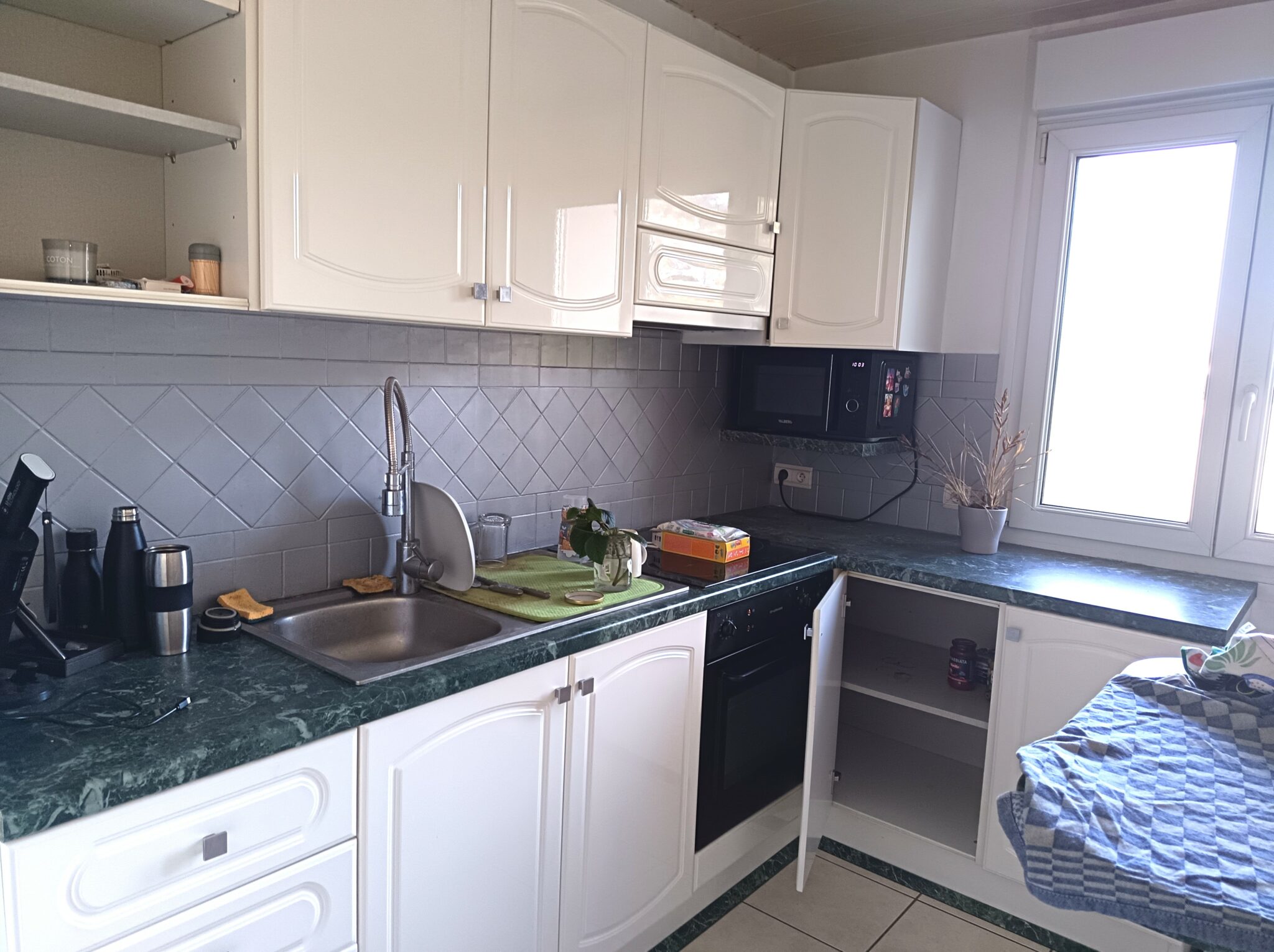 appartement 75 m² dourjacq 2 chambres, balcon, loggia