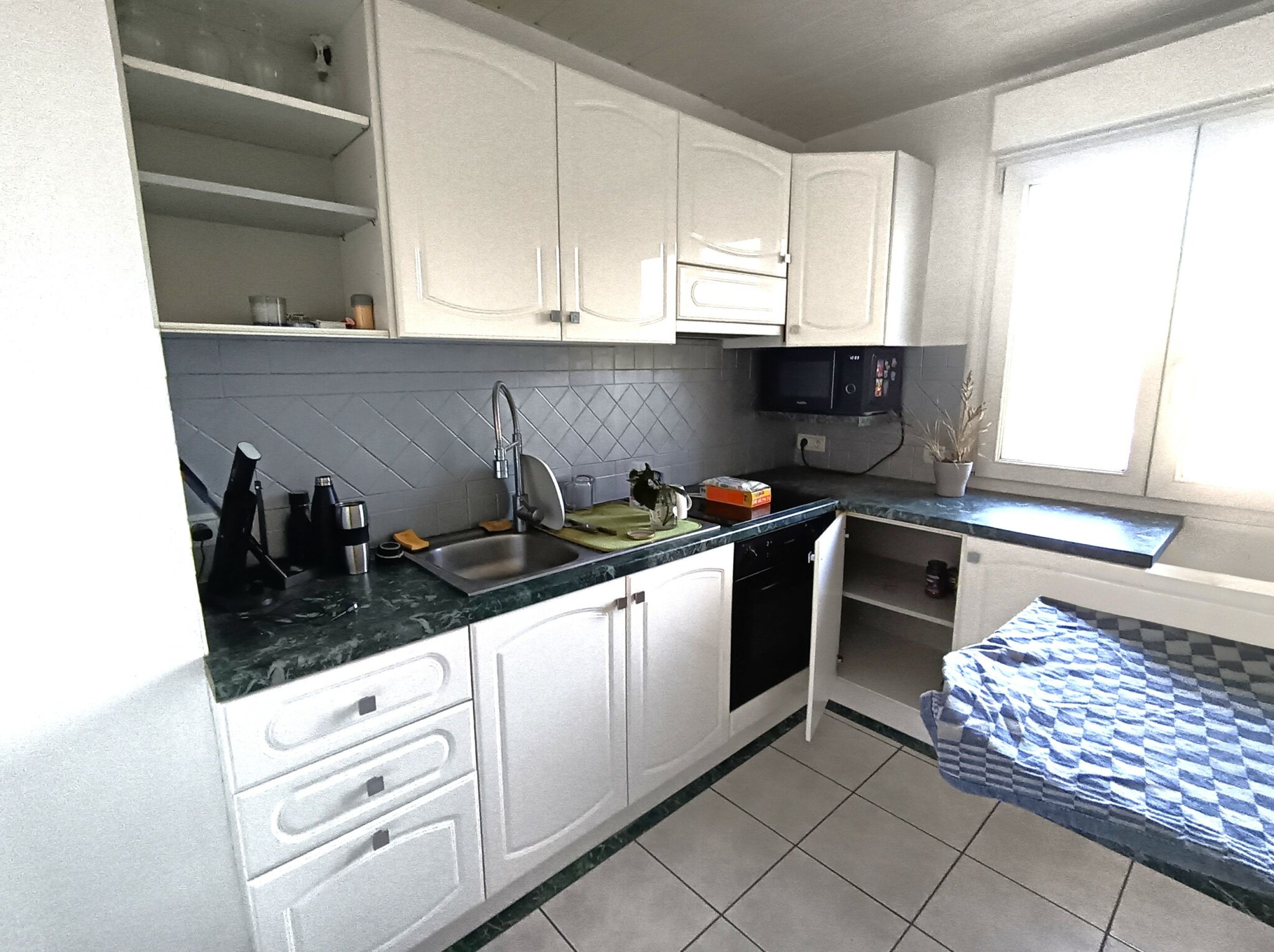 appartement 75 m² dourjacq 2 chambres, balcon, loggia